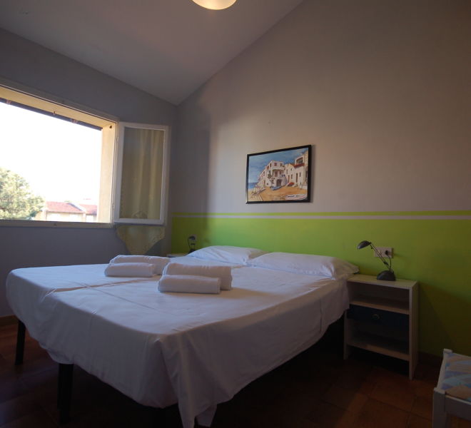 Camera da letto matrimoniale 25